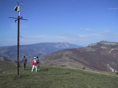 106-0642_IMG